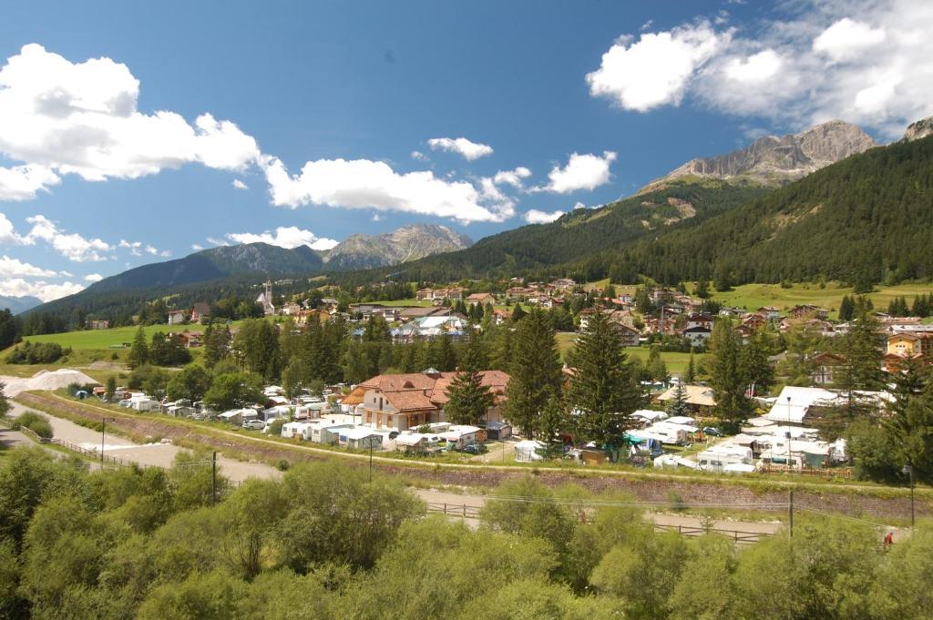 Camping Catinaccio Rosengarten Pozza di Fassa Kültér fotó