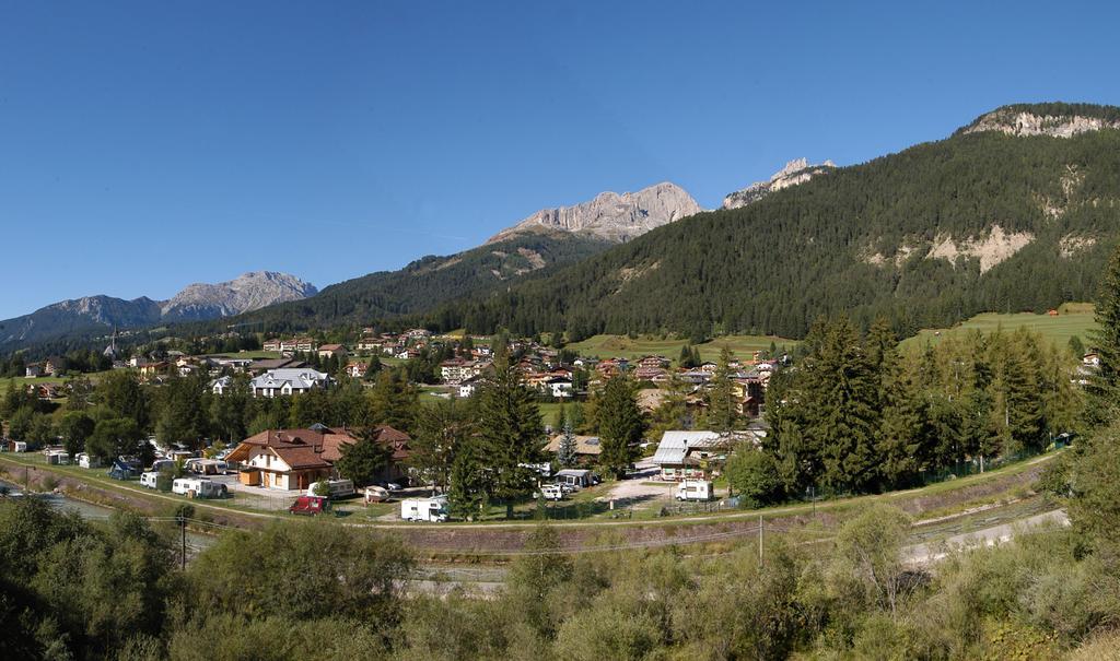 Camping Catinaccio Rosengarten Pozza di Fassa Kültér fotó